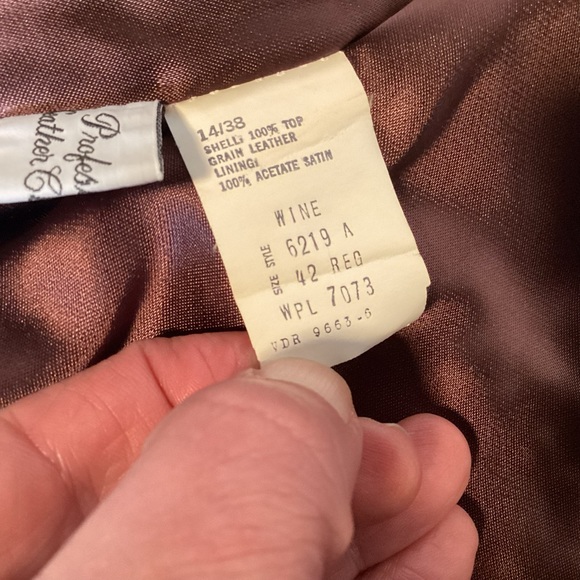 Vintage Men’s Leather Vest size size 42 - Picture 7 of 10